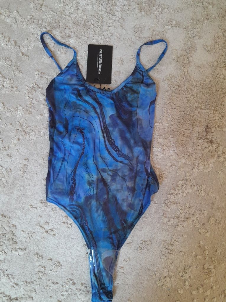 Body bluzka podkoszulek na ramiączkach stringi elegancka nowa xs s