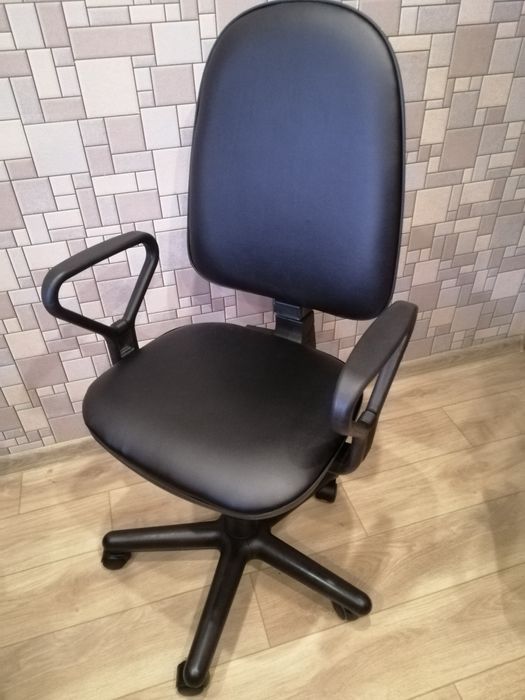 Продам детское кресло