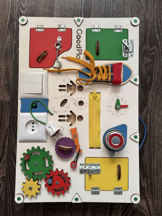 Бізіборд Good Play - Дошка розвиваюча з підсвічуванням