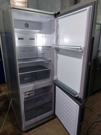 Холодильник металік Bloomberg СI260 No frost, 70 см ширини, гарантія