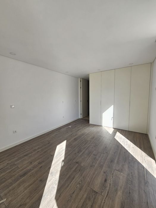 T1 novi arrendamento S.Dinis, Carvalhido