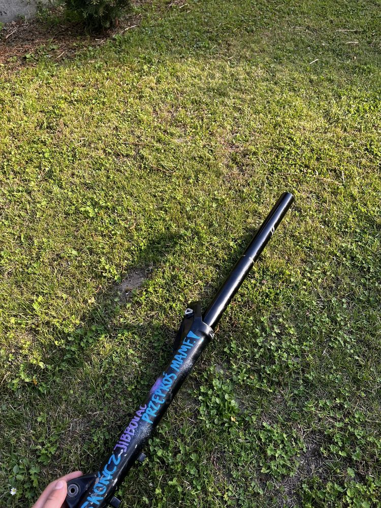 Amortyzator RockShox Boxxer Ultimate 27,5 RC2 200mm