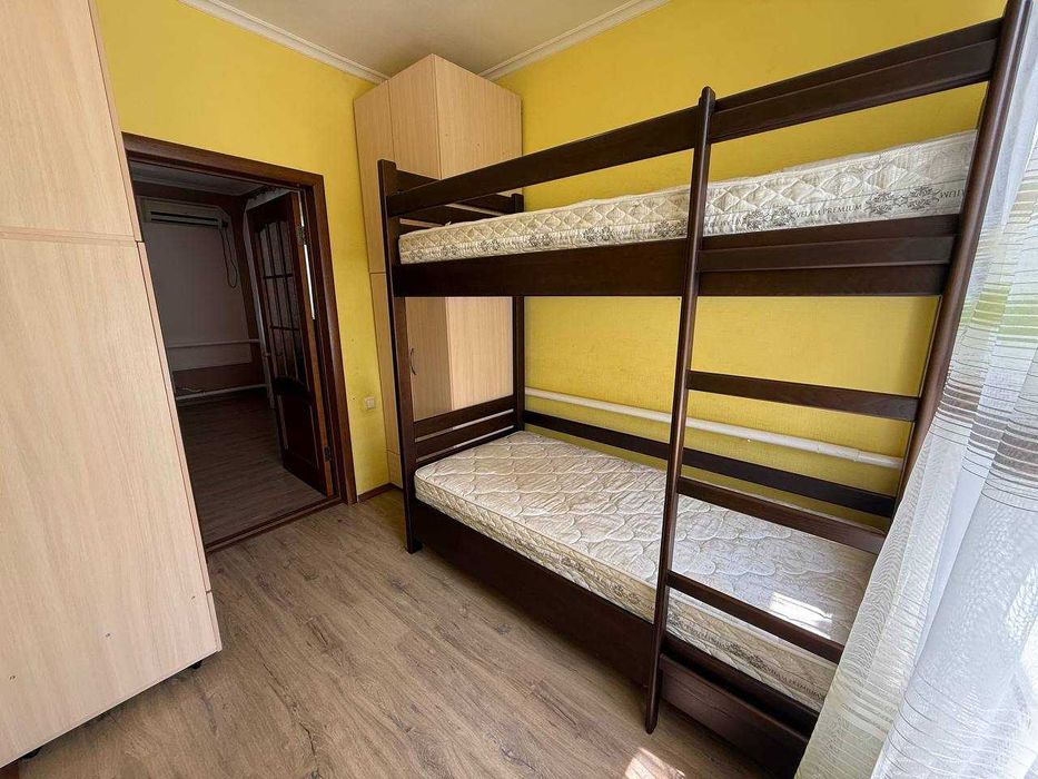 Оренда 4к будинку з гаражем на Карачунах