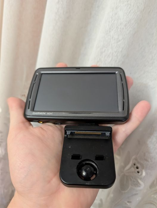 GPS навигатор Garmin Nuvi