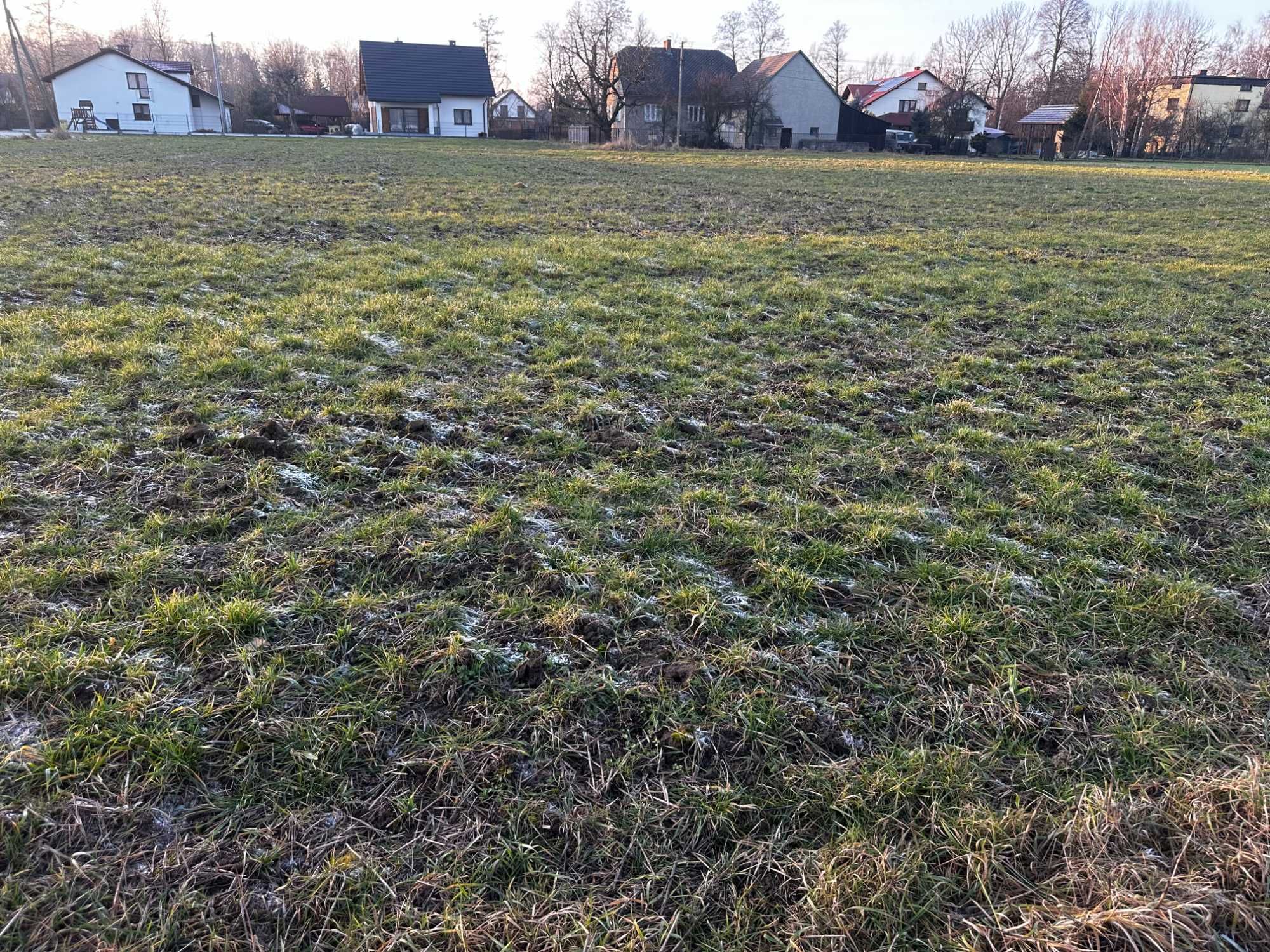 Działka budowlana z pięknymi widokami, luźna zabudowa
