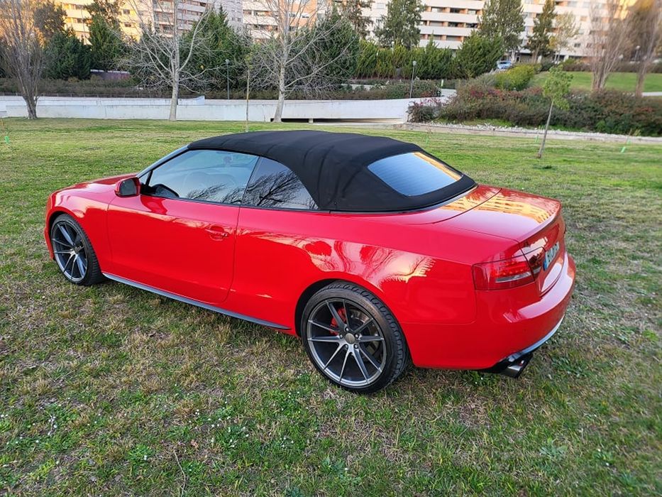 Audi a5 Cabrio vermelho