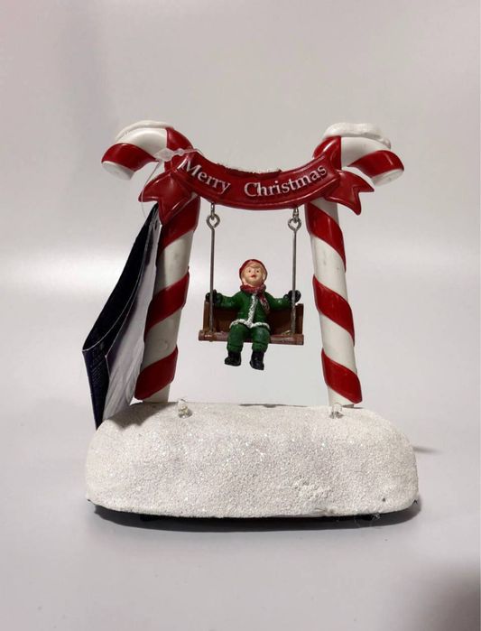 Новорічна інсталяція «Гойдалка»