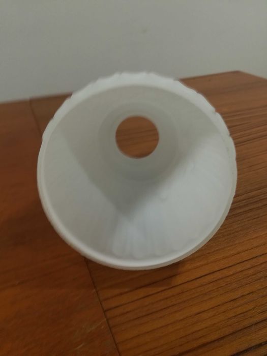 Klosz szklany do żyrandola, kinkietów mlecznobiały PRL Vintage