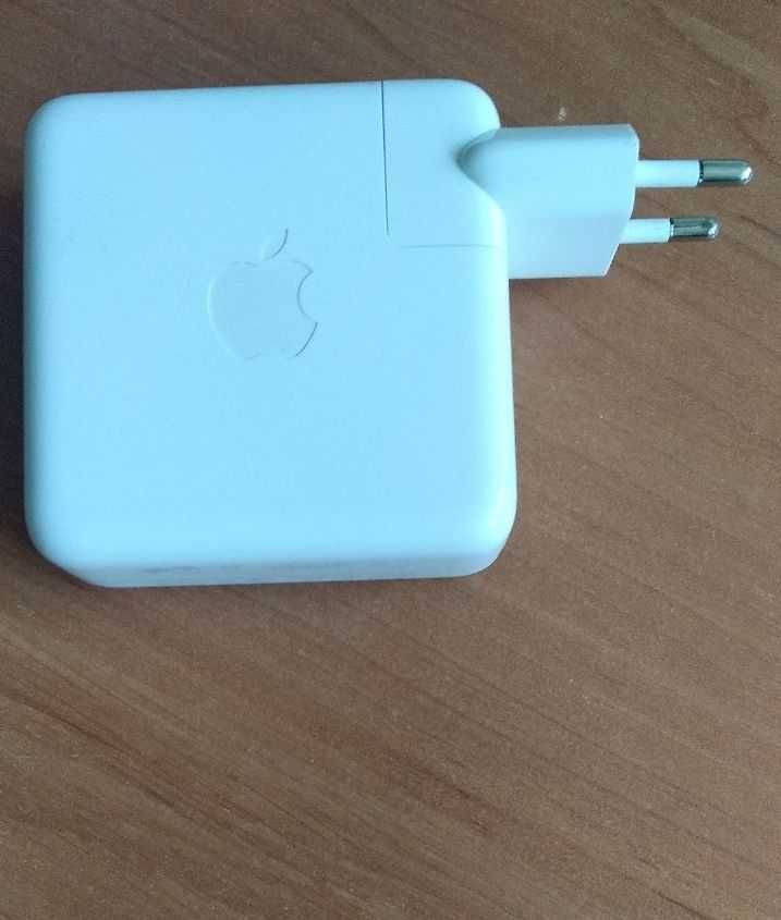 Блок питания для ноутбука Apple 20,3 V, 3A, 61W Type-C A1947