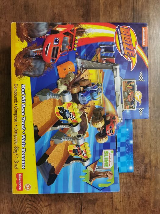 Zestaw Blaze i mega maszyny. Wyścig w błocie.