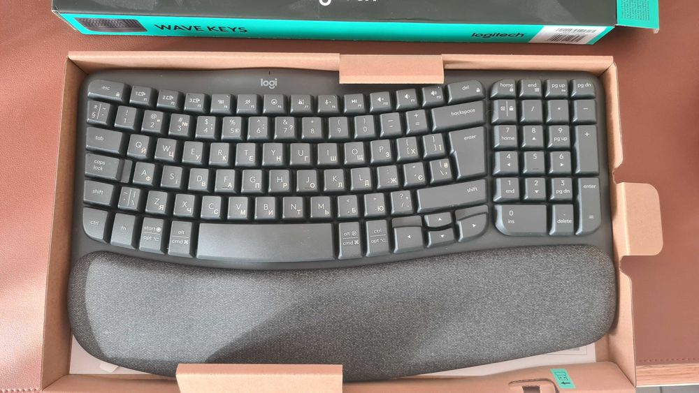 Клавіатура Logitech Wave Keys Wireless/Bluetooth