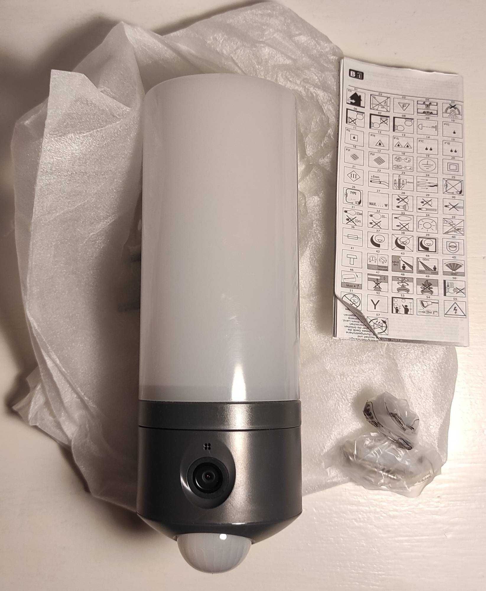 LUTEC Lampa ścienna LED Pollux z kamerą audio/wideo | czujnik ruchu