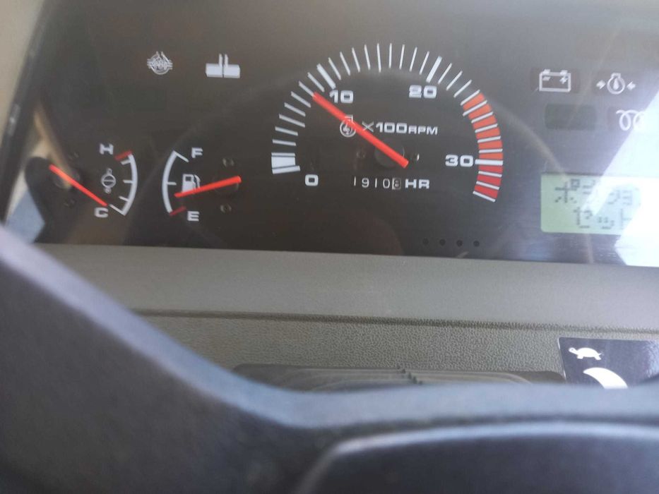 Japoński traktorek MITSUBISHI MT341 4x4 34KM Rewers Klima Wspomaganie