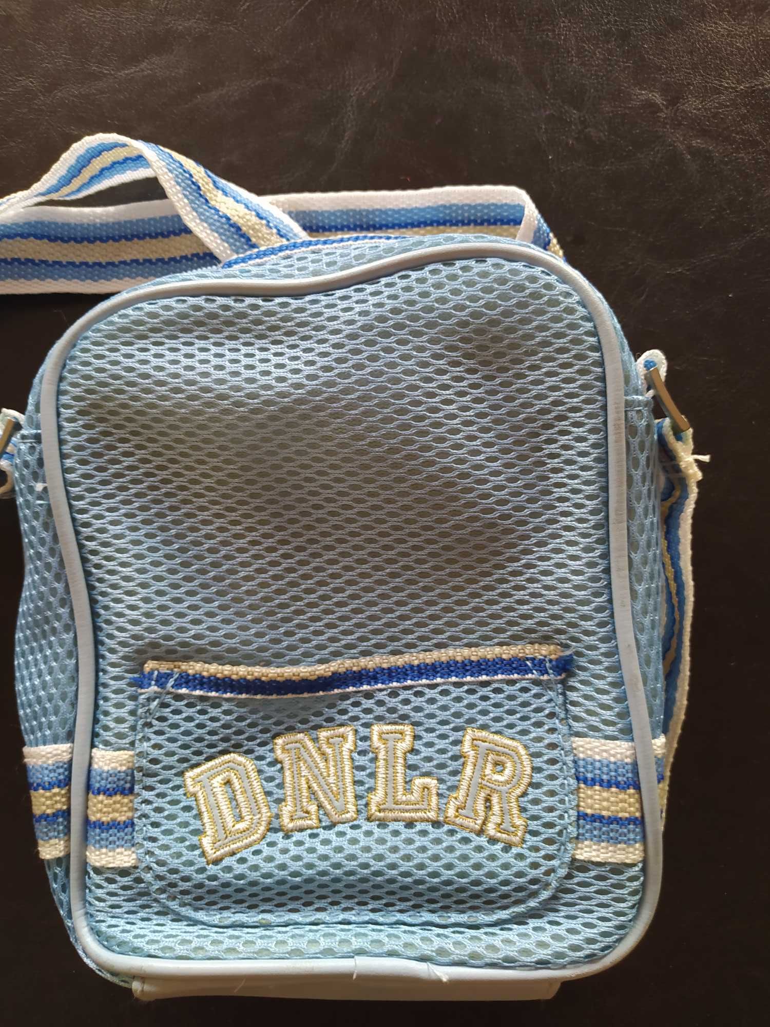Bolsa azul  - muito prática