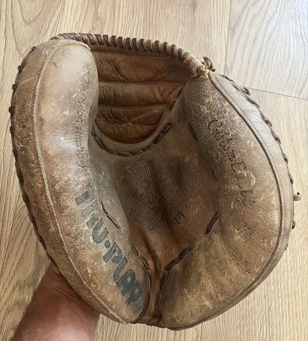 Luva de basebol vintage da TRU-PLAY / Vintage baseball catcher’s mitt
