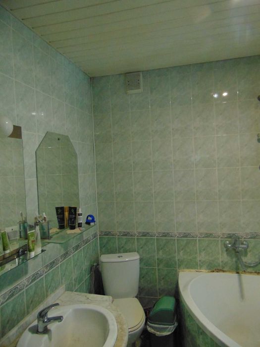 Здам окрему кімнату  метро Лісова без господаря