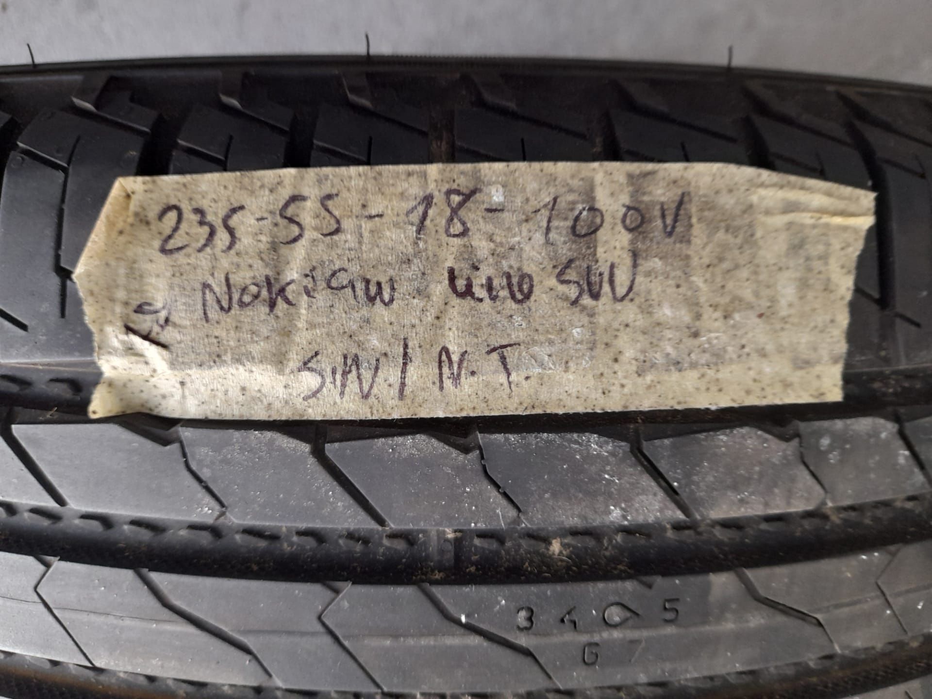 2 pneus 235/55R18 Nokian seminovos