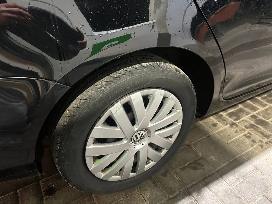 Економне авто golf 6 1.6 TDI 2011р.