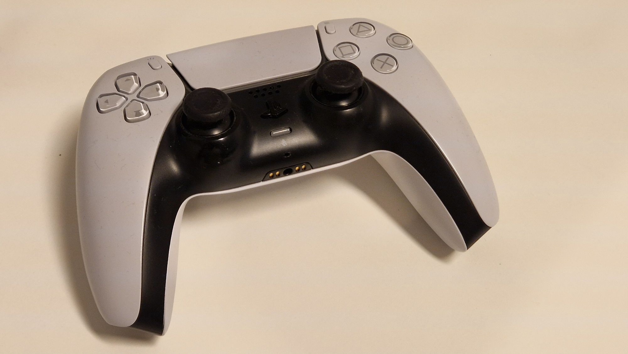 Dualsense pad do playstation 5