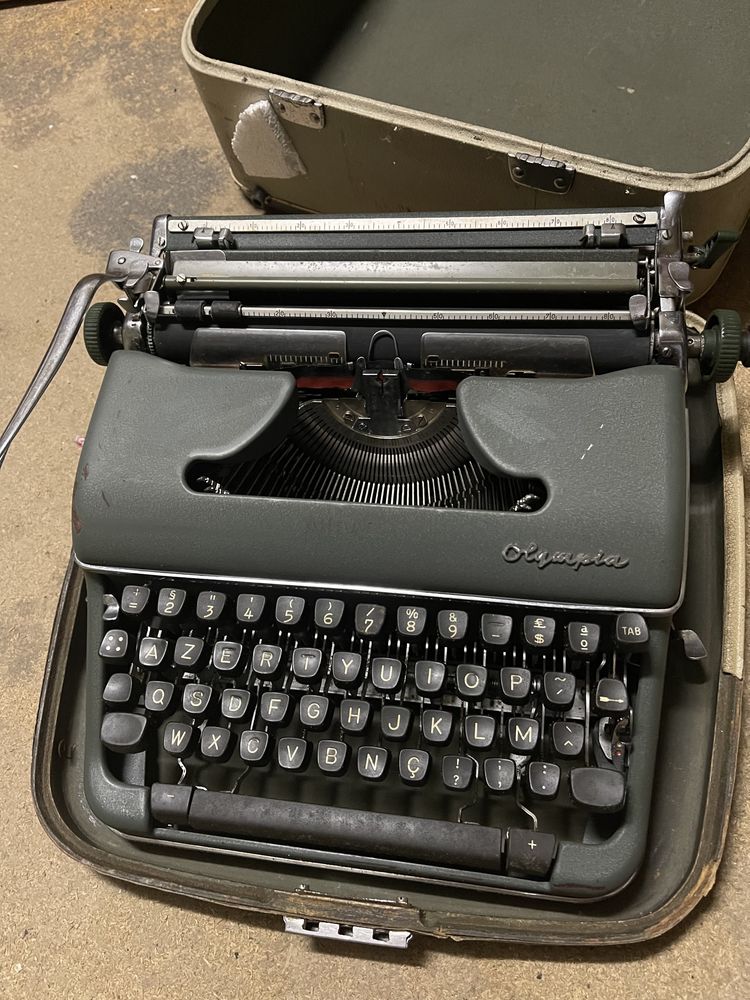 Máquina de escrever