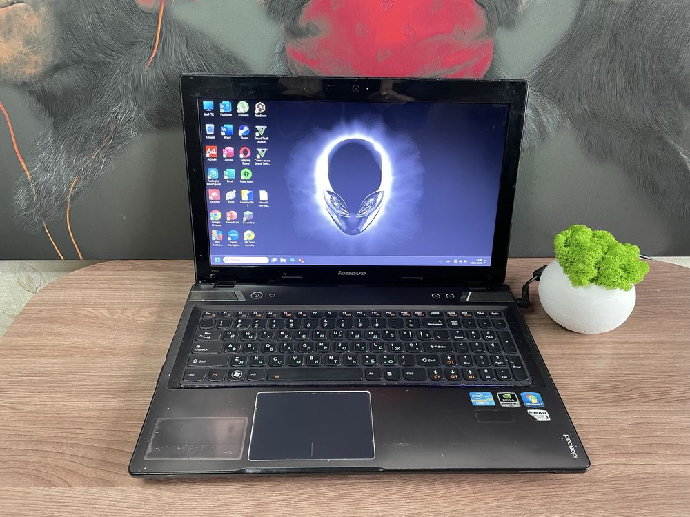 Игровой ноутбук Lenovo/i7-3610/8GB/SSD+HDD/GeForce GTX 660 2 GB