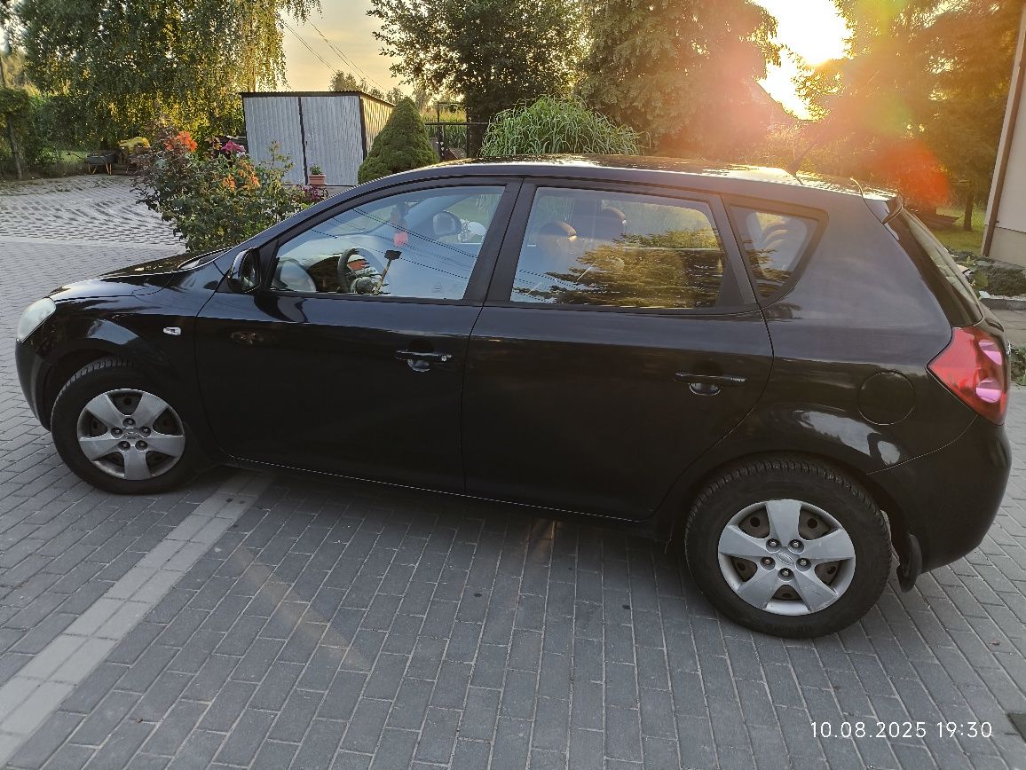 Kia cee'd 2007r. 2.0 CRDI