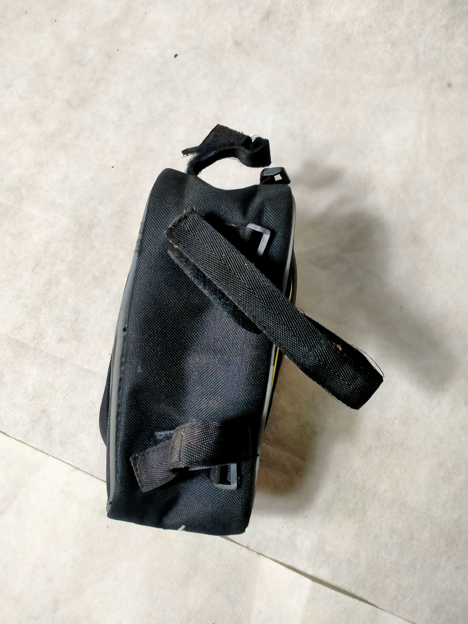 Etui futerał na rower do telefonu