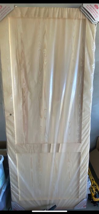 Skrzydło drzwiowe drzwi sosnowe KORNIK bezsęczne 80 lewe