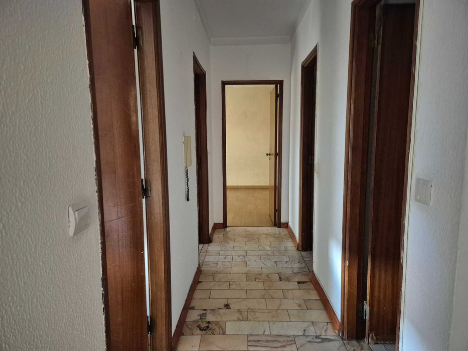 Arrenda se Apartamento T2