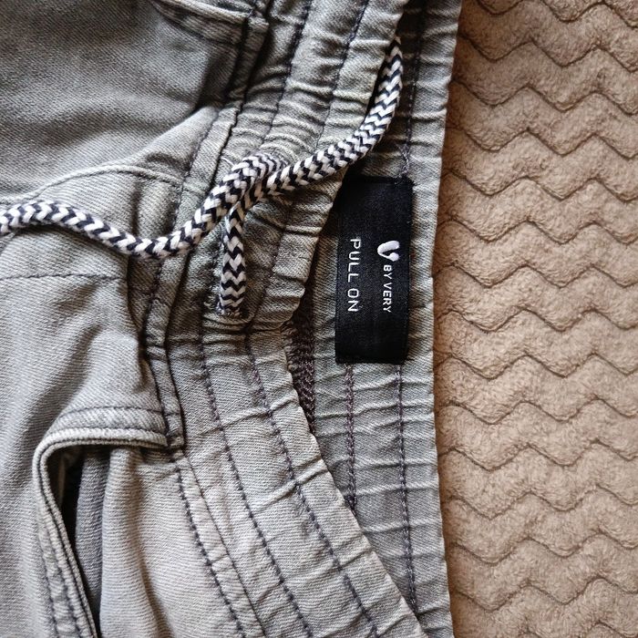 Джинси джогери на хлопчика 104.