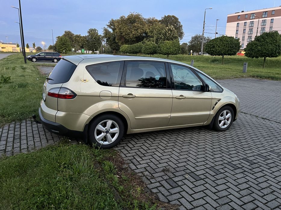 Продам 7 місне авто