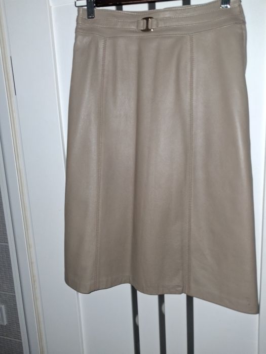 Шкіряна жіноча спідниця р.М