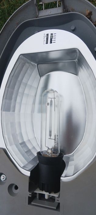 Lampa uliczna halogen 150 w komplet