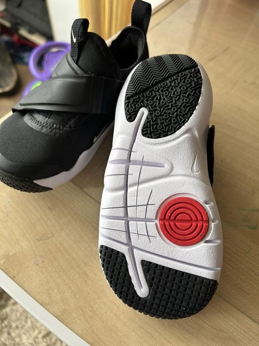 Дитяче взуття nike кросівки