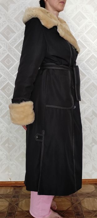 Жіноче зимове пальто