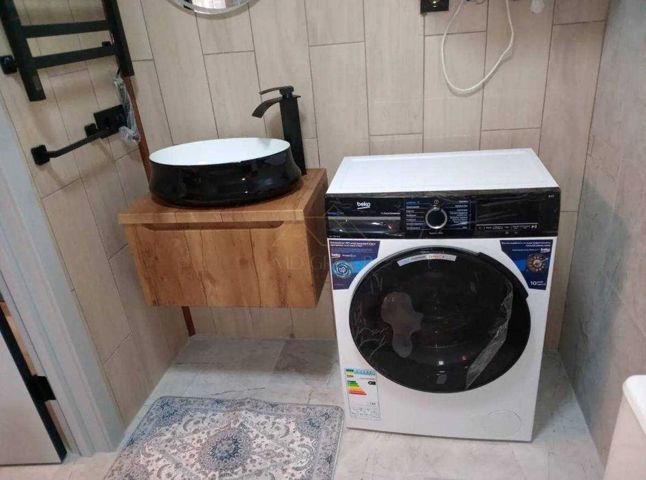 Продаж 1 кім. з сучасним ремонтом та меблями 7 поверх в ЖК Манхеттен!!