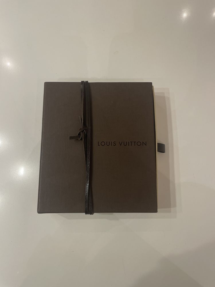 Pudełko LV Louis Vuitton