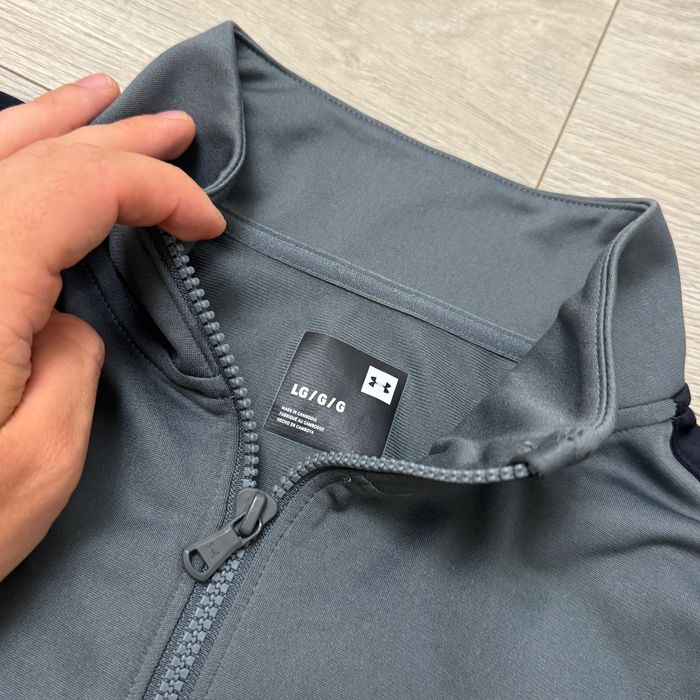 Сіра олімпійка кофта Under Armour з лампасами, розмір L, оригінал