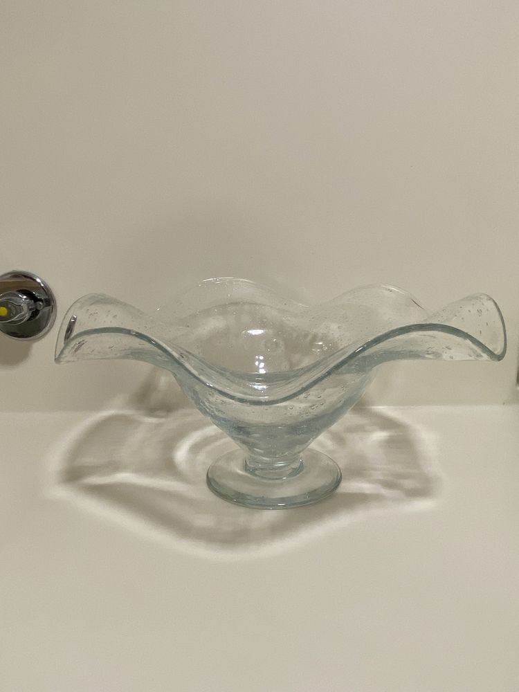 Taça de vidro nova