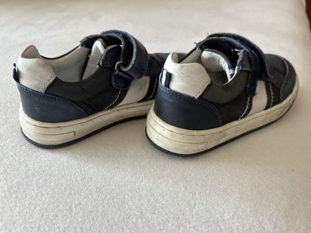 Buty wiosenne dla chlopca r.27