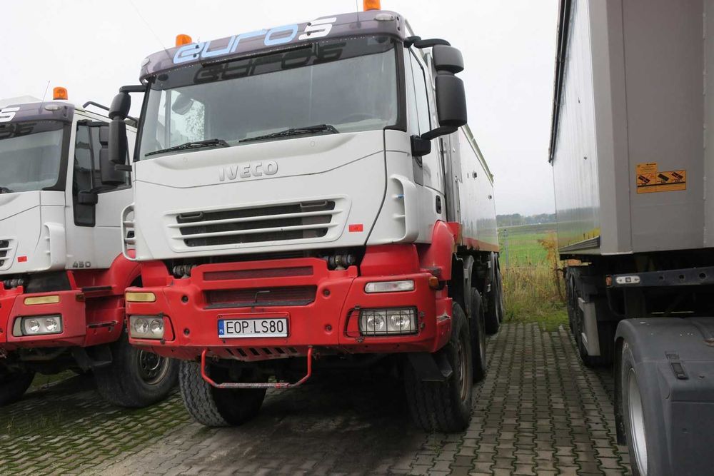 Wywrotka IVECO Trakker AD410T