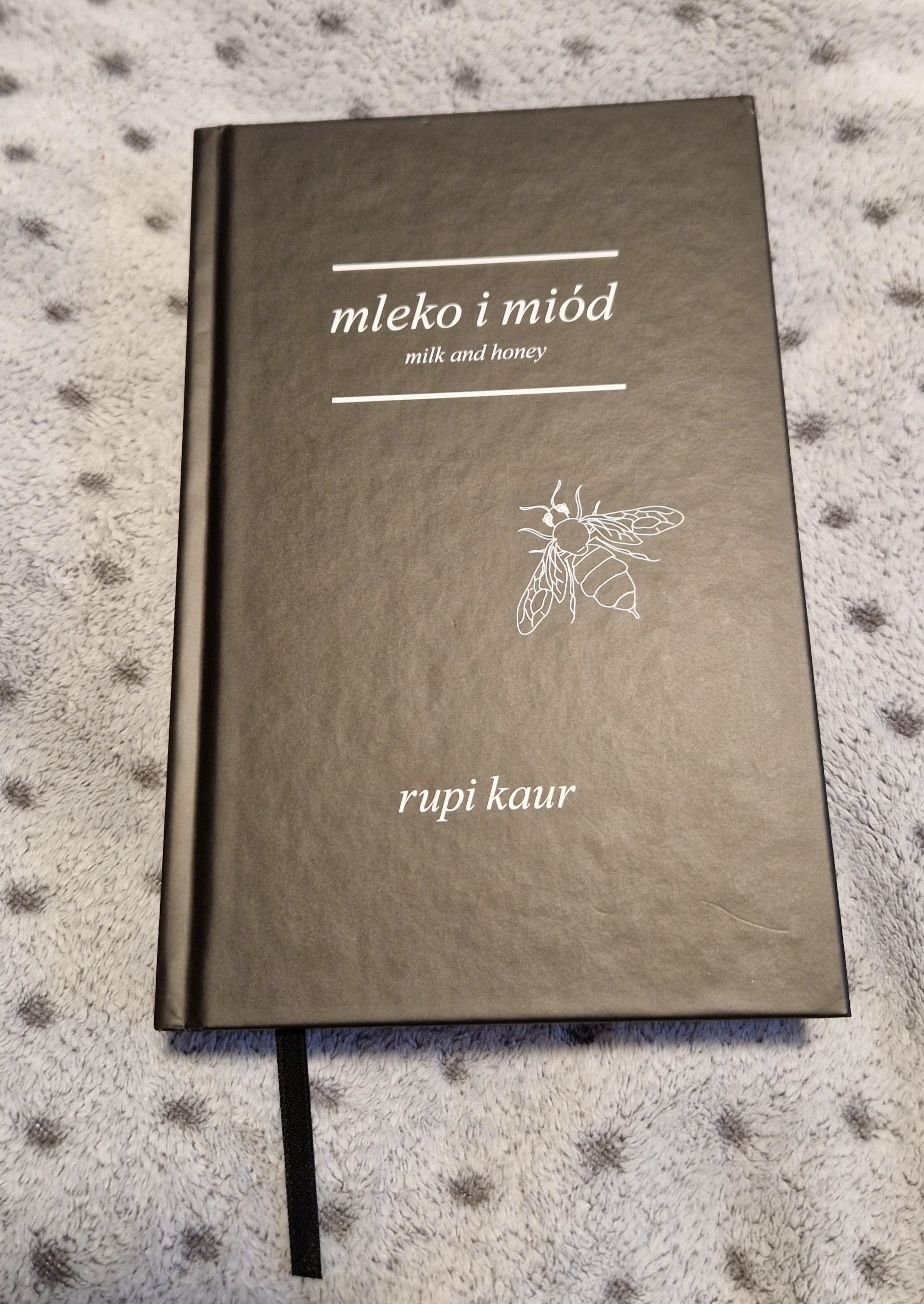 "Mleko i miód" rupi kaur
