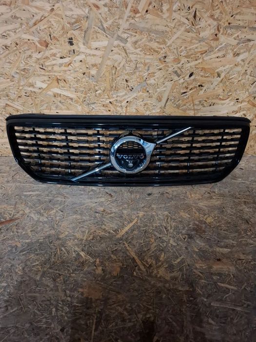 Volvo XC40 Grill R,Desing atrapa chłodnicy