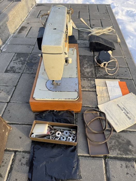 Швейна машинка Мальва КЛ 120