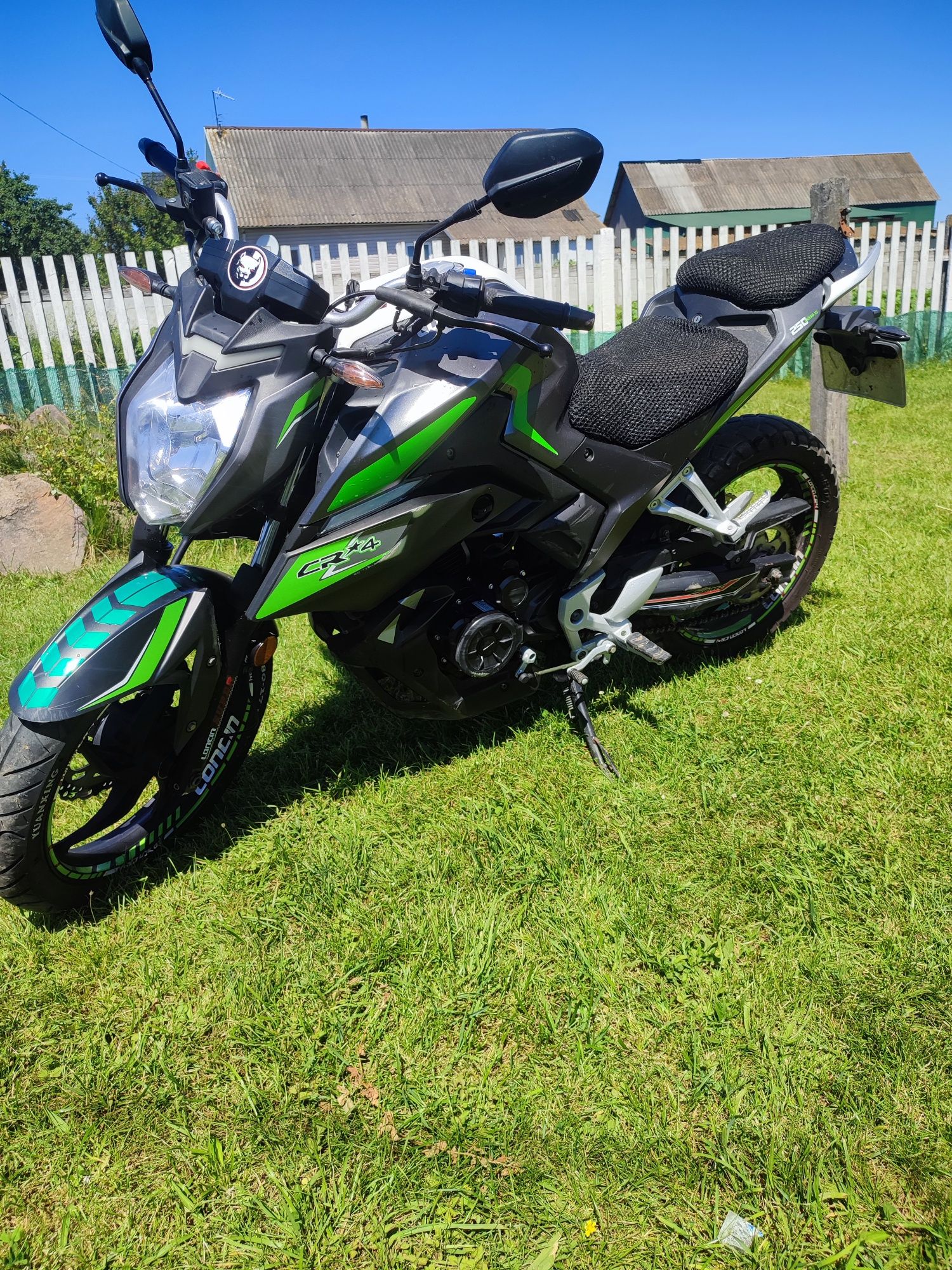 Продам   мотоцикл  Loncin  cr4