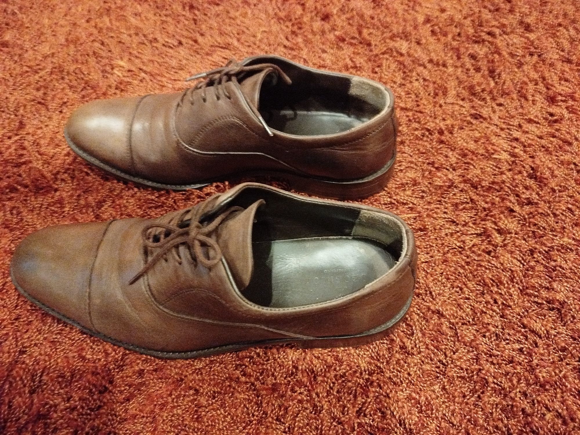 Sapatos Decénio 42