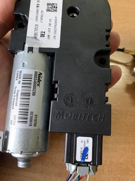 Мотор люка Honda MNV