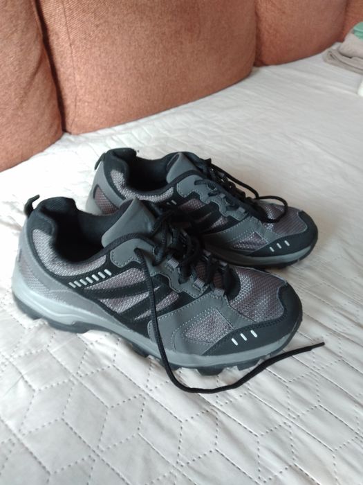 Buty r 38 .Różowe Nike ,szaro czarne goratexy ,białe .