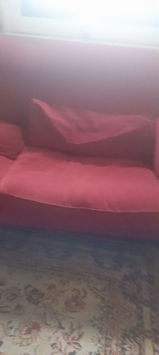 Sofa encarnada para sala