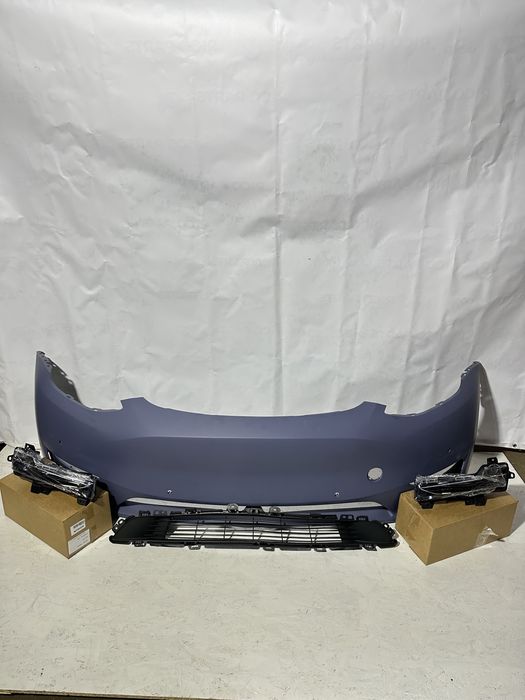 Бампер Tesla model y